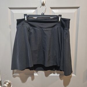 Nike Women's Black Skort Suze M